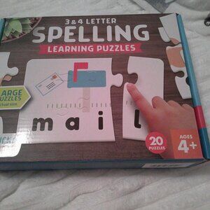 Chuckle & Roar 3 & 4 Letter Spelling Learning 20 Puzzles Large Pieces